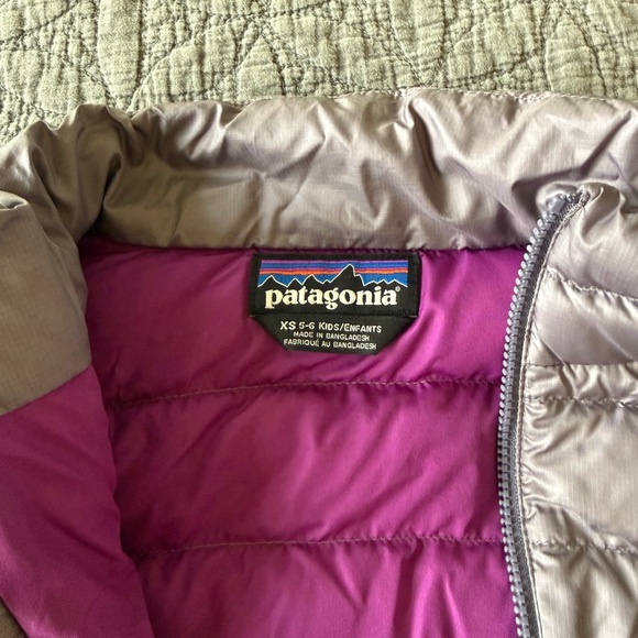 Patagonia Kids' Grey and Pink Down Puffer Jacket - Picture 3 of 6
